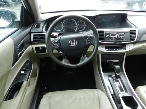 Used 2015 Honda Accord LX image 9