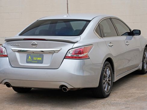 Used 2015 Nissan Altima 2.5 S w/ Special Edition Package FWD image 46