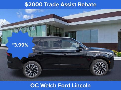Certified 2025 Lincoln Navigator Black Label AWD/4WD image 4