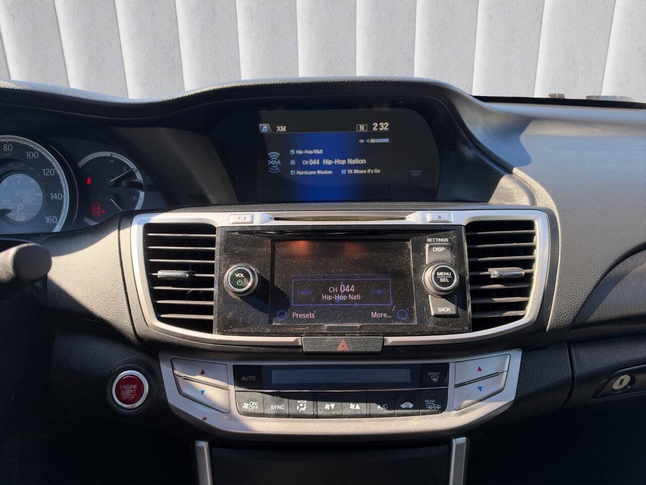 Used 2014 Honda Accord EX-L image 17