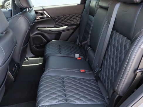 Used 2022 Mitsubishi Outlander SEL image 23