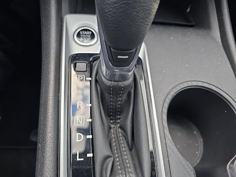 Used 2025 Nissan Altima 2.5 SV FWD image 16