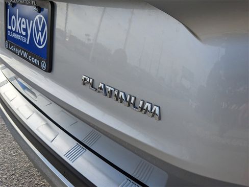 Used 2023 Nissan Rogue Platinum w/ Platinum Premium Package image 10