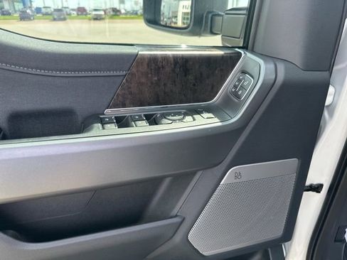 New 2025 Ford F250 Lariat w/ Lariat Ultimate Package AWD/4WD image 31