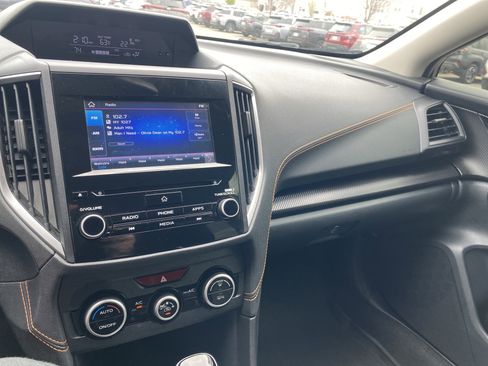 Used 2022 Subaru Crosstrek 2.0i Premium image 13