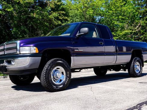 Used 1999 Dodge Ram 2500 Truck 4x4 Quad Cab image 3