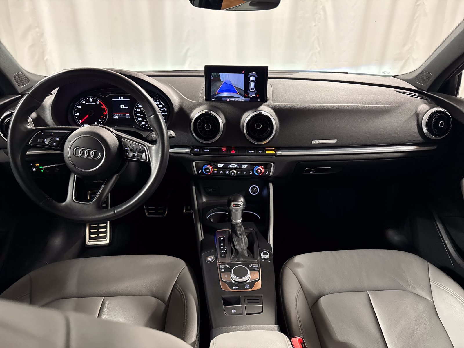 Used 2019 Audi A3 2.0T Premium Plus w/ Premium Plus Package FWD image 4