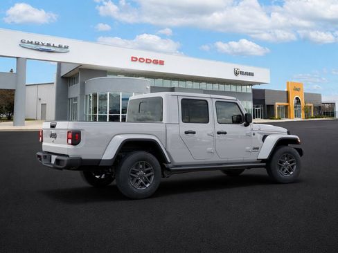 New 2026 Jeep Gladiator Sport AWD/4WD image 4