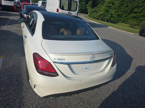 Used 2021 Mercedes-Benz C 300 4MATIC Sedan w/ AMG Line image 5