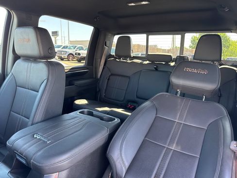 Used 2024 Chevrolet Silverado 2500 High Country w/ Technology Package AWD/4WD image 35