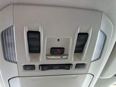 Certified 2024 Toyota Highlander XLE AWD/4WD image 15