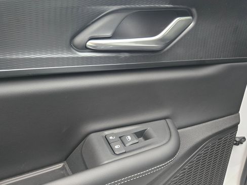 New 2025 Jeep Grand Cherokee Altitude image 27