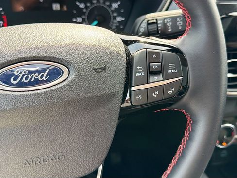 Used 2022 Ford Escape SEL w/ SEL Stealth AWD Package image 13
