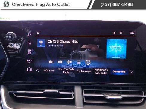 Used 2025 Chevrolet Trax RS w/ Driver Confidence Package FWD image 19