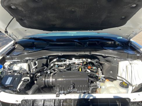 Used 2023 Ford Explorer XLT w/ Equipment Group 202A image 34