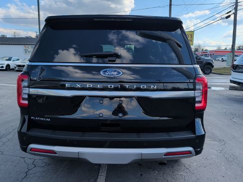 Used 2023 Ford Expedition Platinum AWD/4WD image 4