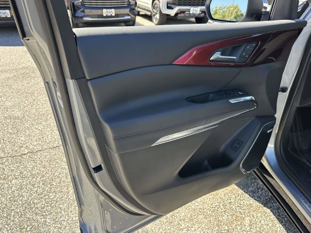 Certified 2025 Chevrolet Traverse RS w/ LPO, Floor Liner Package AWD/4WD image 15