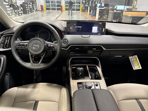 New 2026 MAZDA CX-90 3.3 Turbo w/ Preferred Package image 6