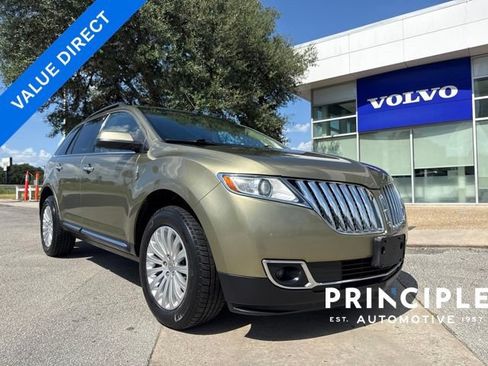 Used 2013 Lincoln MKX FWD image 1