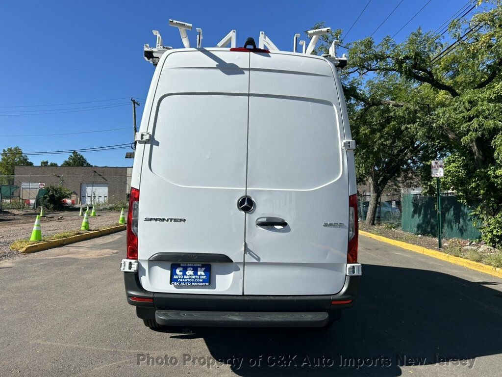 Used 2021 Mercedes-Benz Sprinter 2500 image 11