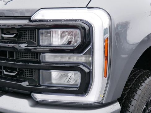 Certified 2024 Ford F250 Lariat w/ Lariat Ultimate Package image 8