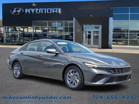 Certified 2024 Hyundai Elantra SEL FWD image 1