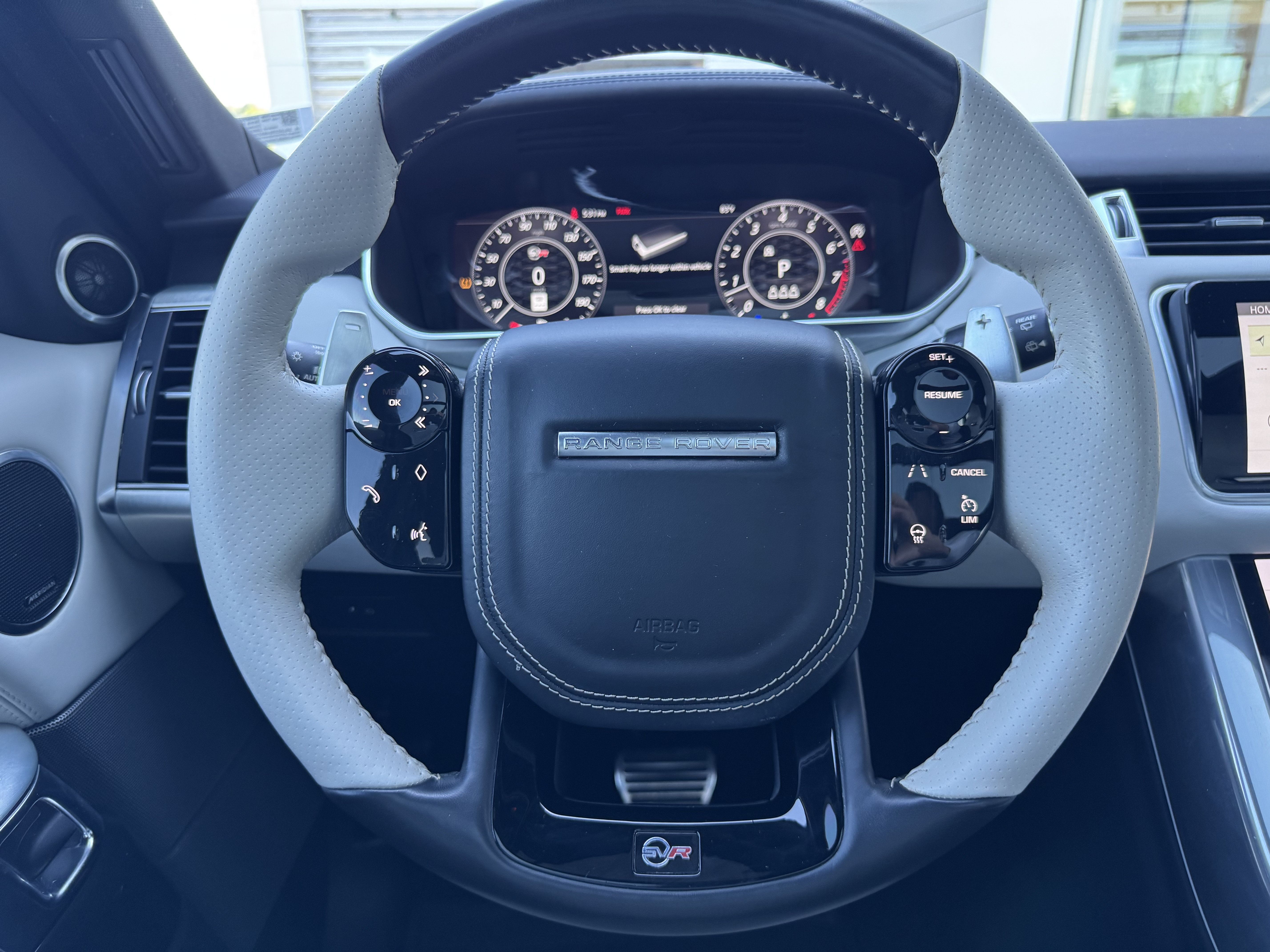 Used 2022 Land Rover Range Rover Sport SVR AWD/4WD image 16