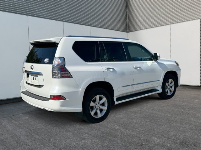 Used 2019 Lexus GX 460 AWD/4WD image 5
