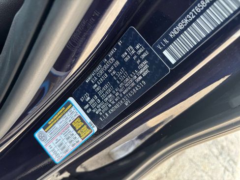 Used 2026 Kia Carnival FWD image 29