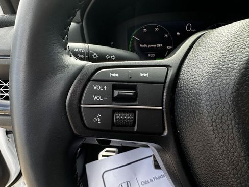 Used 2025 Honda Accord Sport image 17