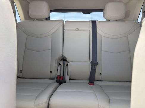 Used 2024 Cadillac XT5 Premium Luxury image 19