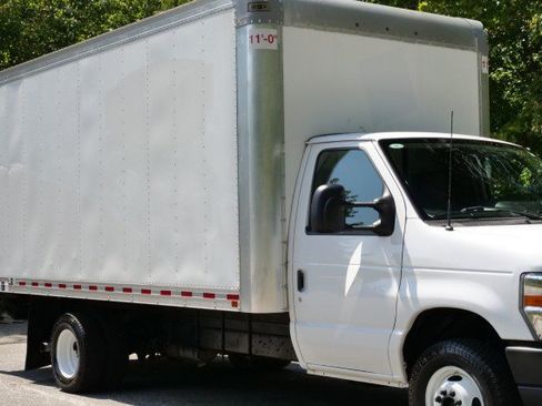 Used 2024 Ford E-450 and Econoline 450 Super Duty w/ Power Windows & Locks Group RWD image 42