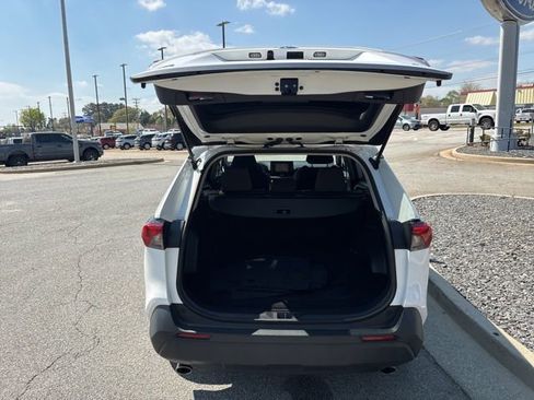 Used 2022 Toyota RAV4 XLE image 27