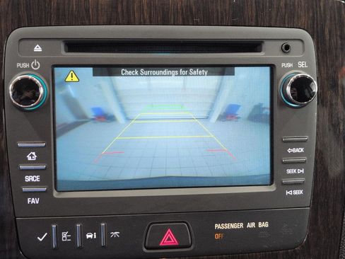 Used 2016 Chevrolet Traverse LT w/ Style and Technology Package AWD/4WD image 14
