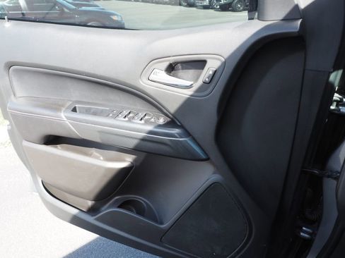 Used 2022 GMC Canyon AT4 w/ Trailering Package image 13