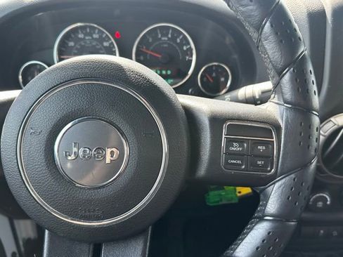 Used 2016 Jeep Wrangler Unlimited Sahara w/ Connectivity Group image 22