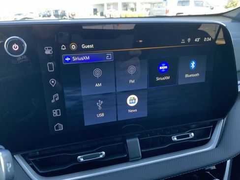 New 2026 Chevrolet Equinox LT w/ Convenience Package II image 40