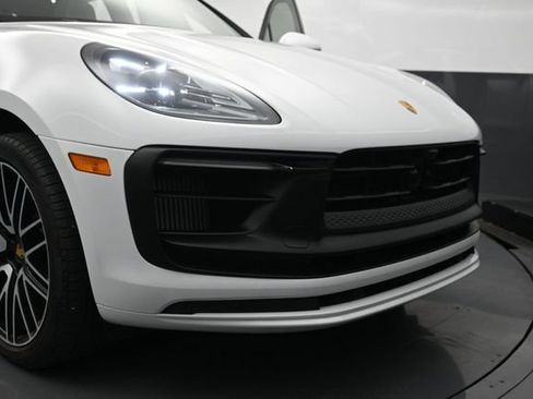 Used 2023 Porsche Macan GTS AWD/4WD image 38