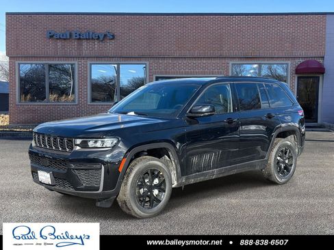New 2026 Jeep Grand Cherokee Altitude image 1