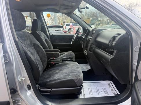 Used 2004 Honda CR-V EX image 13