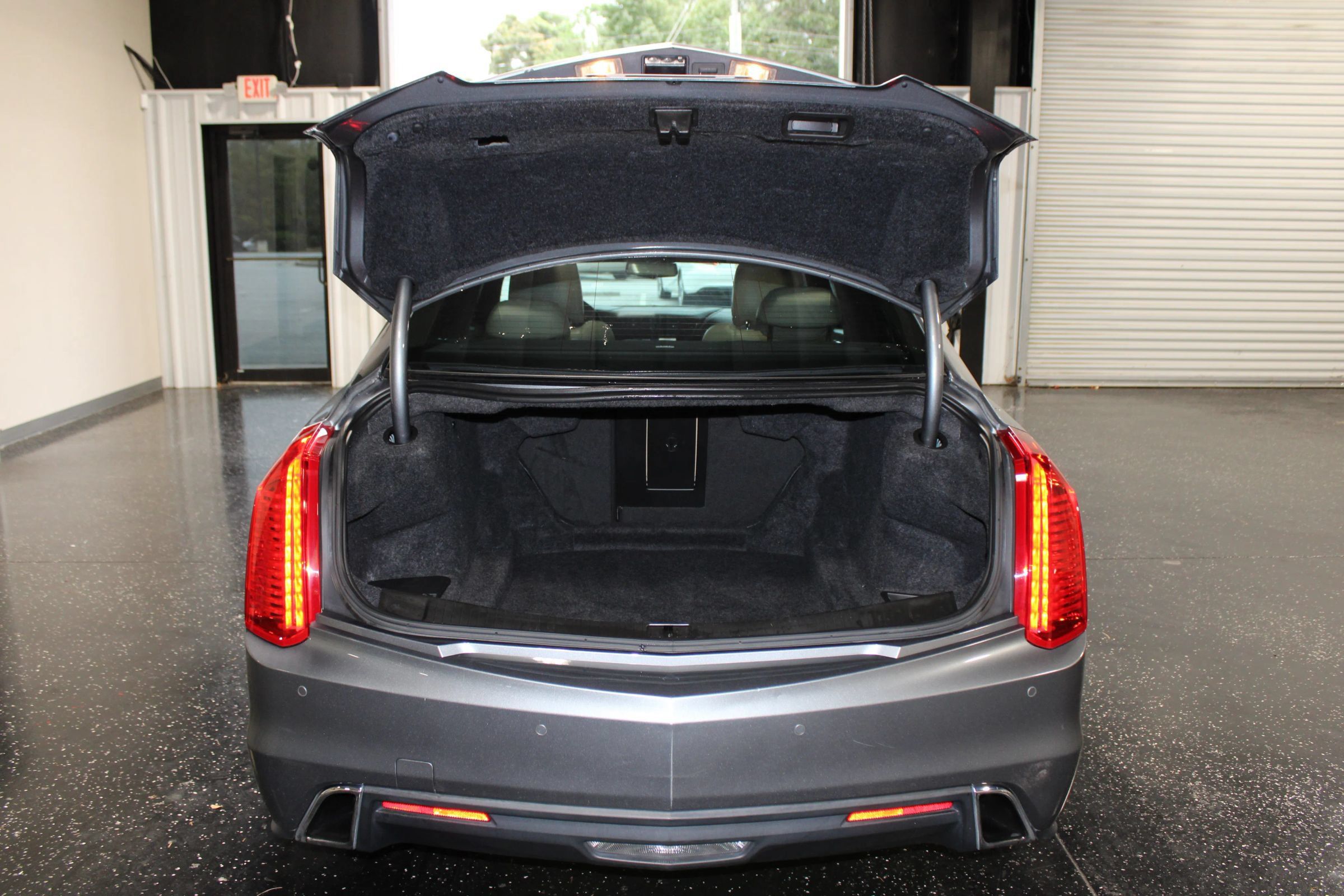 Used 2018 Cadillac CTS Luxury RWD image 35