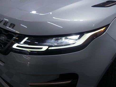 Used 2020 Land Rover Range Rover Evoque R-Dynamic SE AWD/4WD image 11