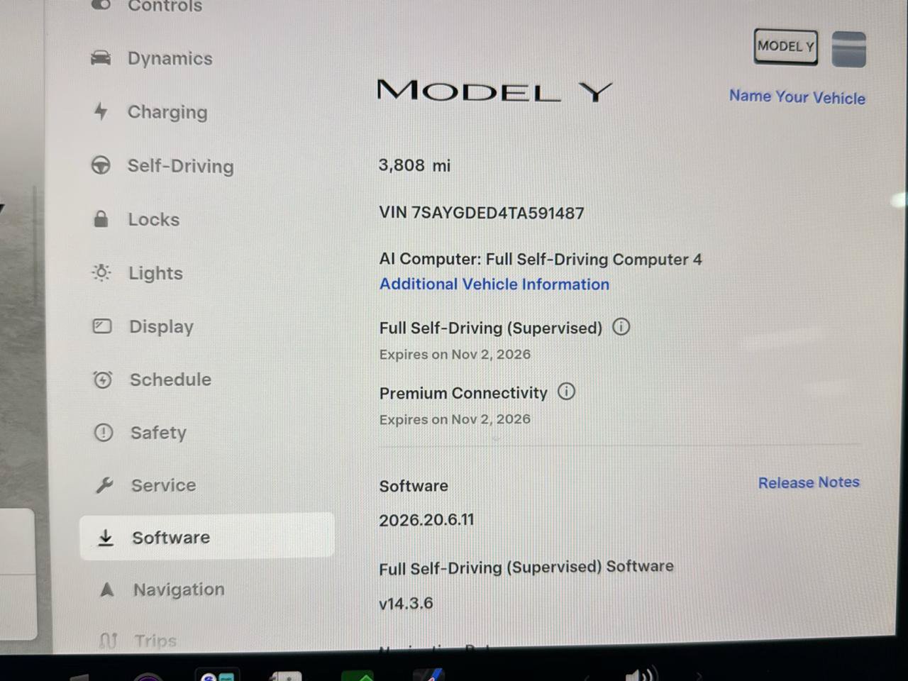 Used 2026 Tesla Model Y 2WD image 25