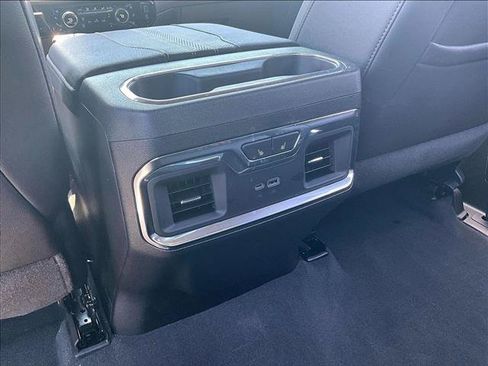 Used 2026 Chevrolet Silverado 1500 High Country AWD/4WD image 24