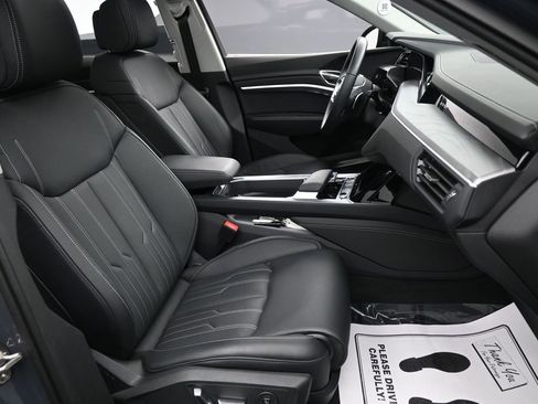 Used 2024 Audi Q8 e-tron Prestige w/ Prestige Package image 35