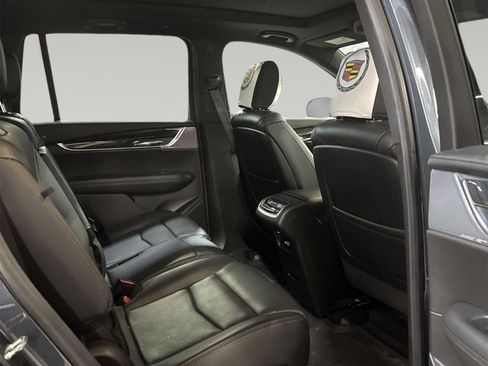 Used 2020 Cadillac XT6 Premium Luxury image 19