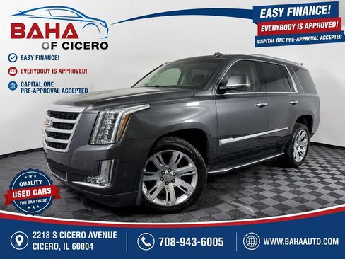 Used 2017 Cadillac Escalade Luxury AWD/4WD image 1