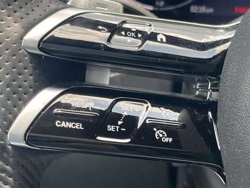 Used 2023 Mercedes-Benz C 300 4MATIC Sedan image 34