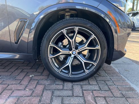 Used 2020 BMW X5 xDrive40i w/ M Sport Package image 13