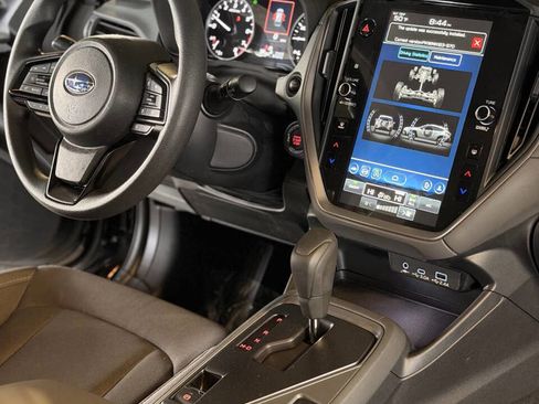 Used 2025 Subaru Crosstrek 2.5i Premium w/ Convenience Package #2 image 13